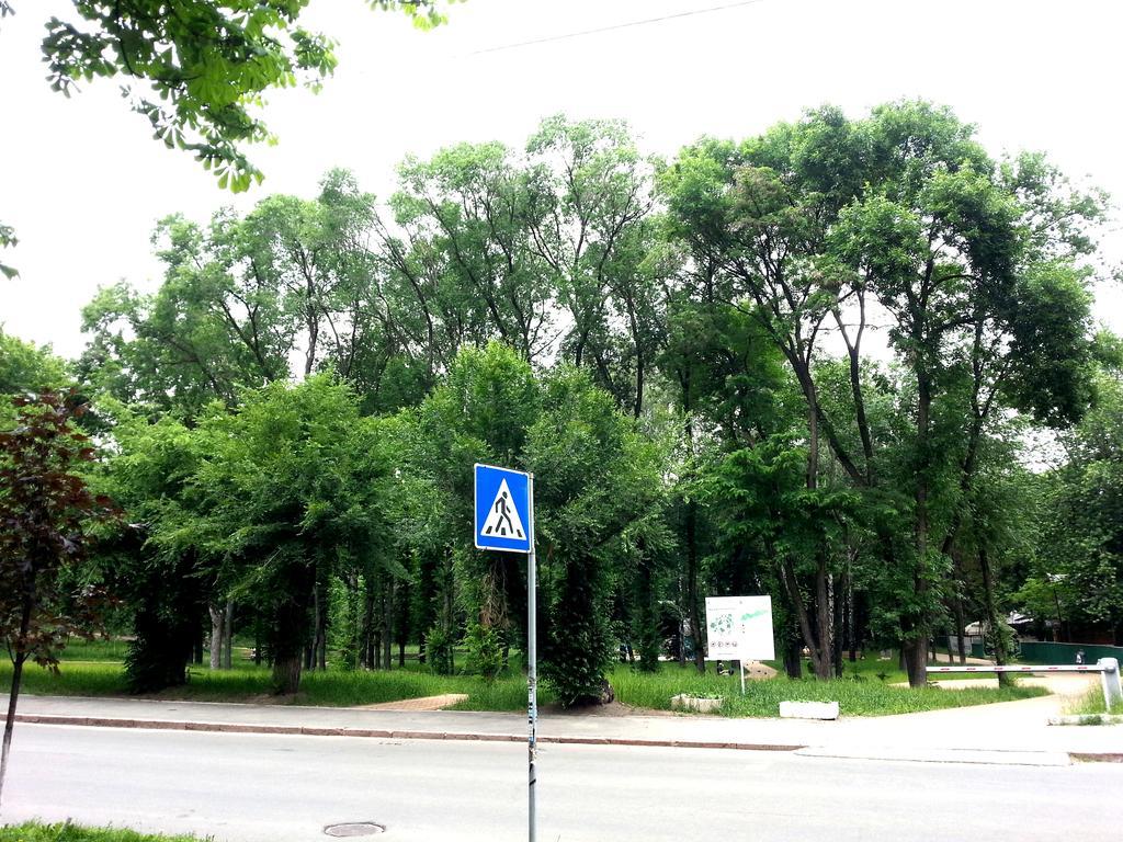 Standard Apartment On Umanskaya Kyiv Exterior foto