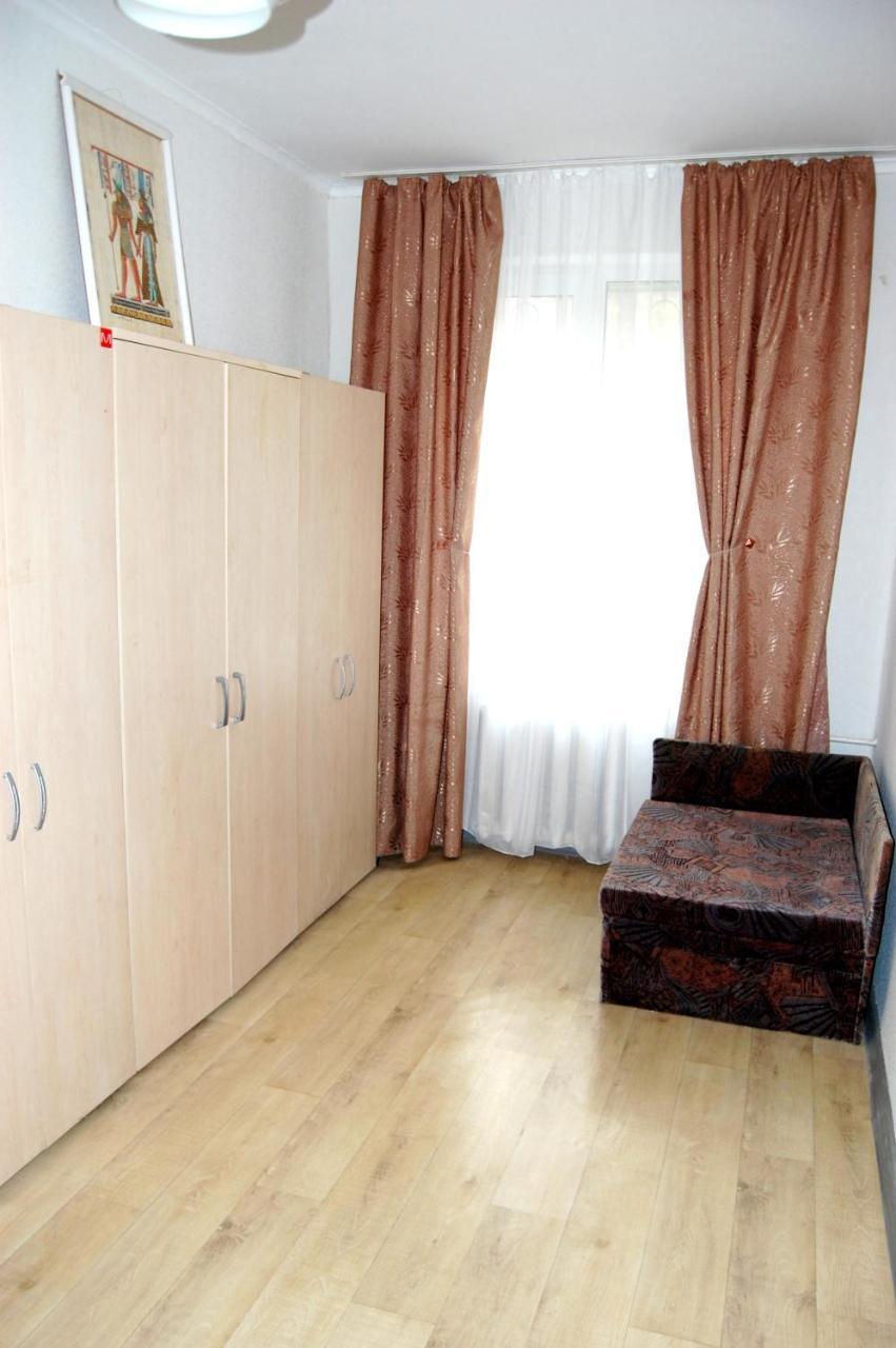 Standard Apartment On Umanskaya Kyiv Exterior foto