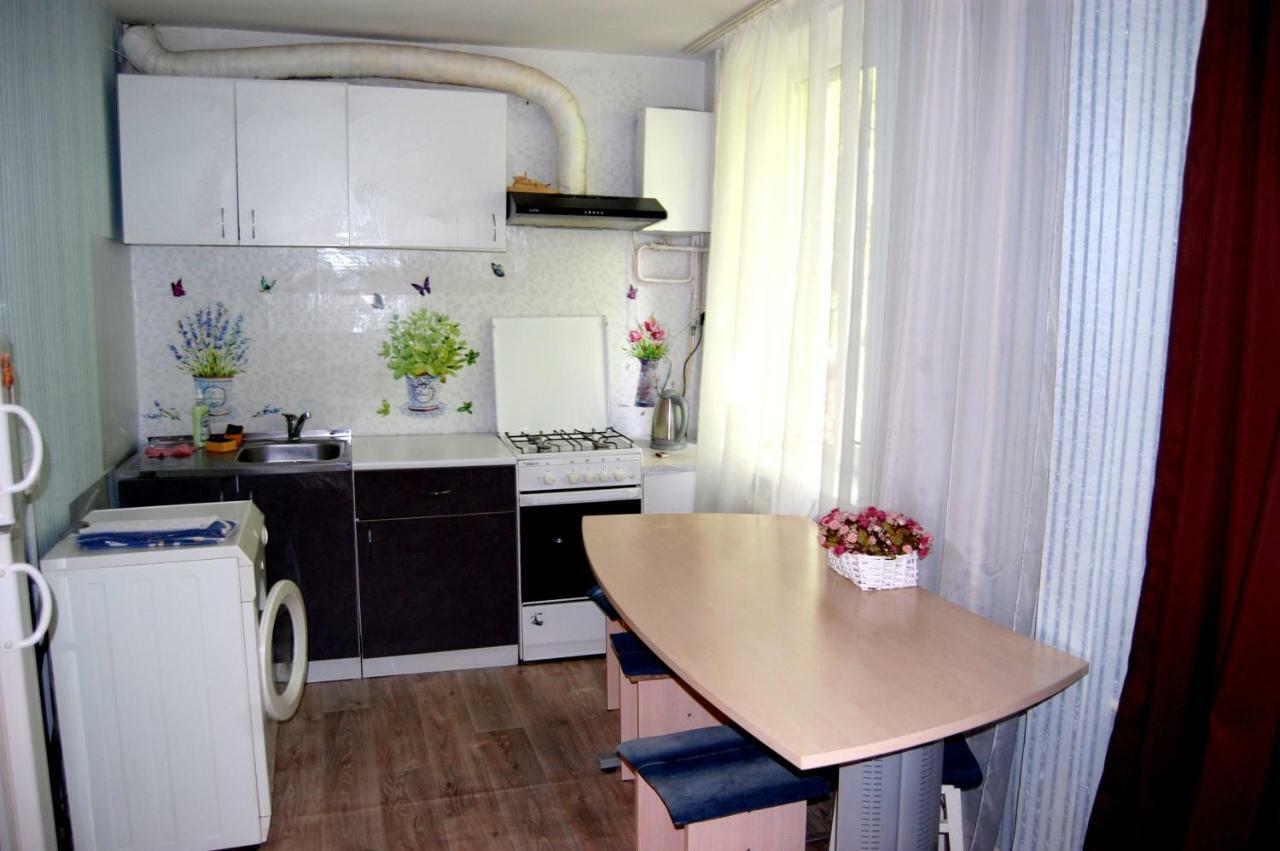 Standard Apartment On Umanskaya Kyiv Exterior foto