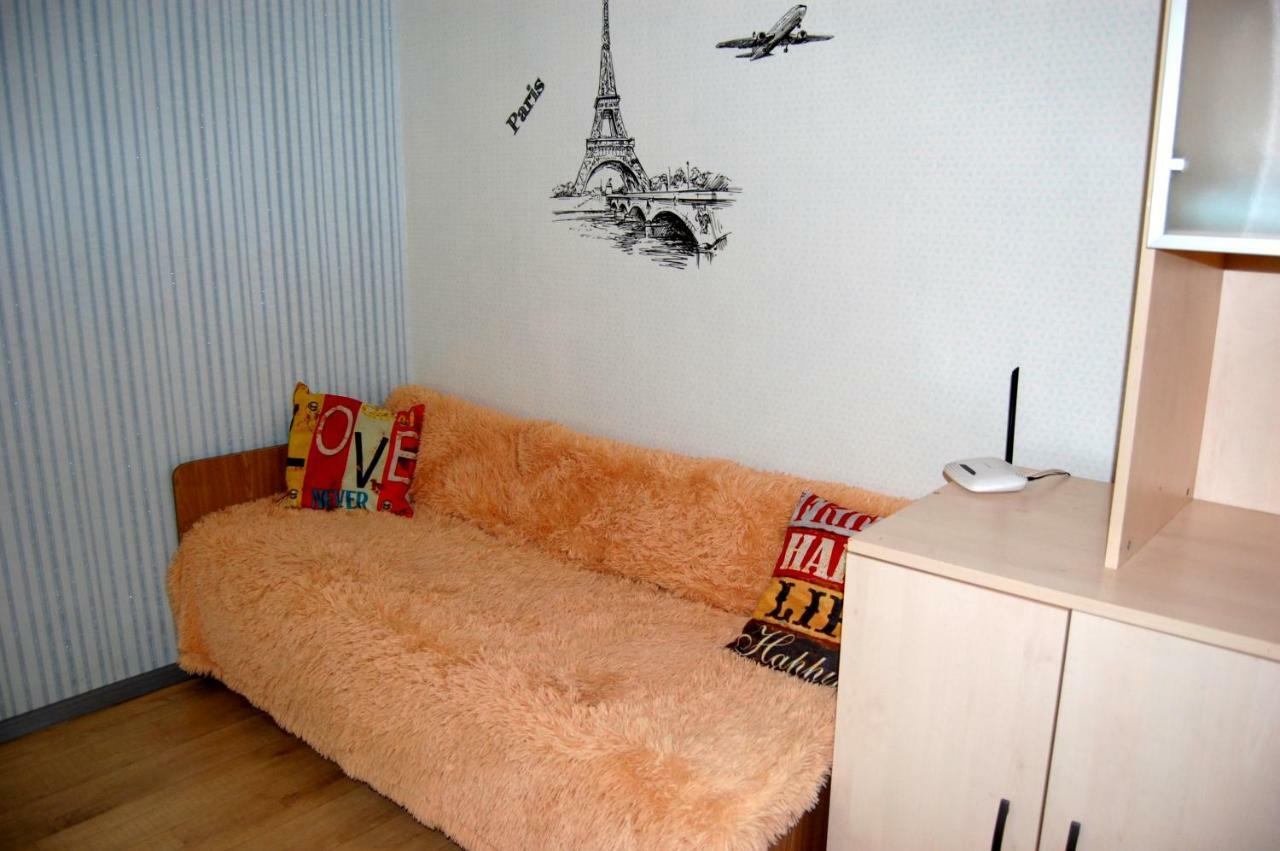 Standard Apartment On Umanskaya Kyiv Exterior foto